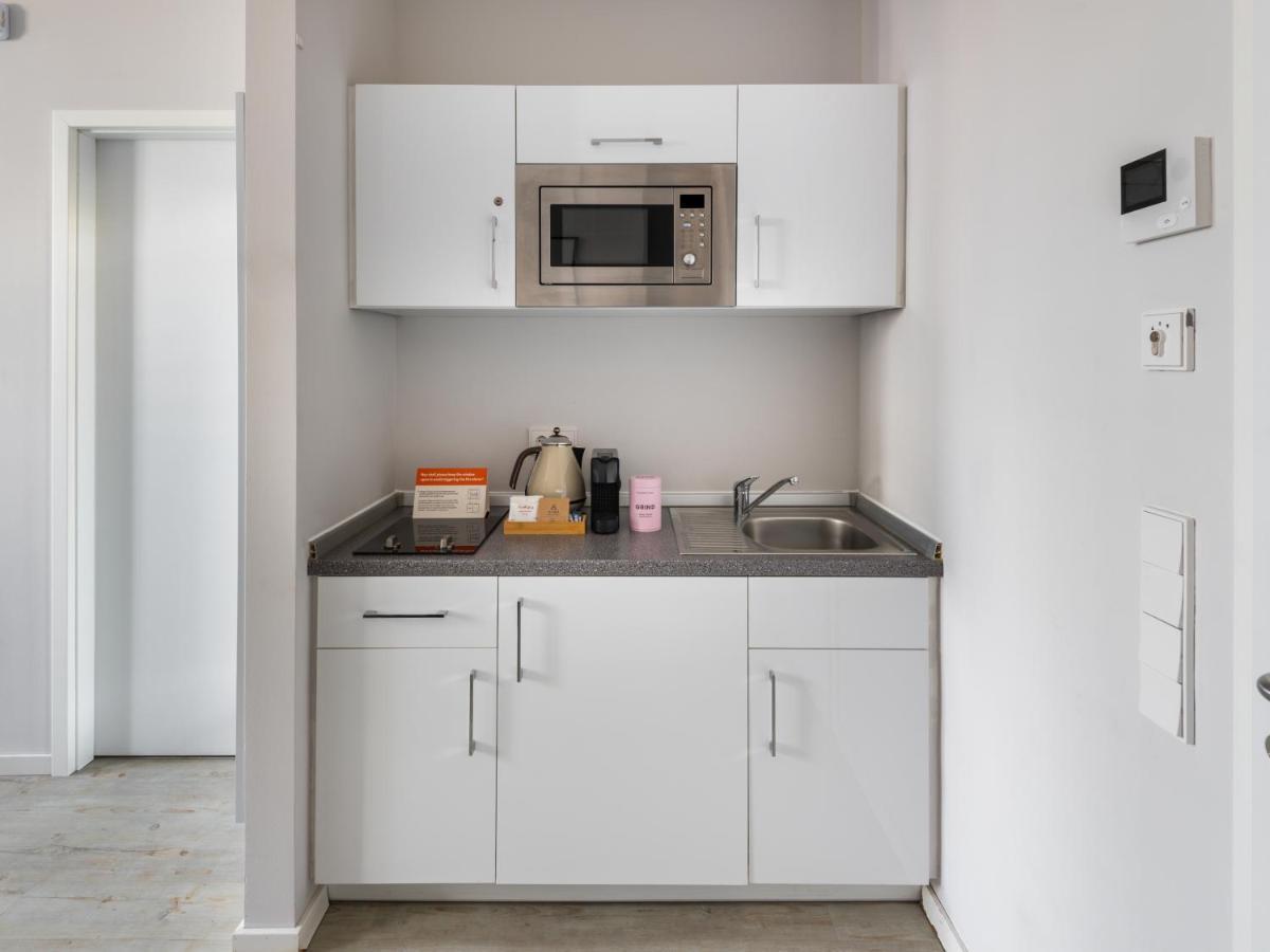 Medium Studio with Kitchenette